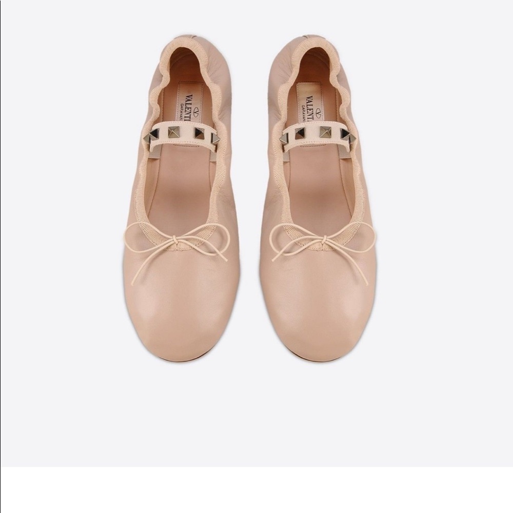 NWOT VALENTINO GARAVANI ROCKSTUD BALLET FLATS
